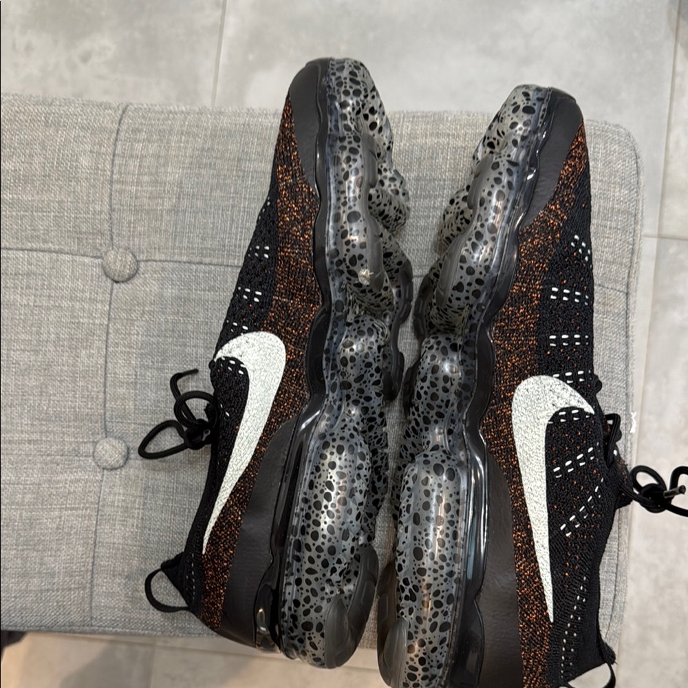 Nike Black and Orange Air VaporMax Flyknit Sneakers - Picture 5 of 5